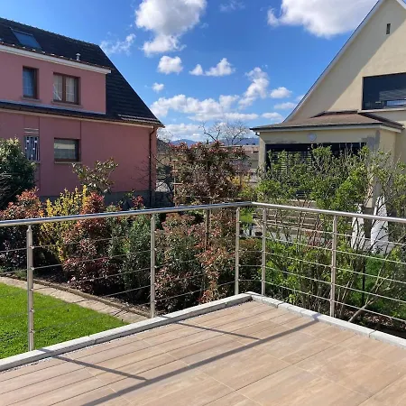 Hébergement de vacances Maison - Piscine - 6 Personnes - 20 Min Du Centre à Pied